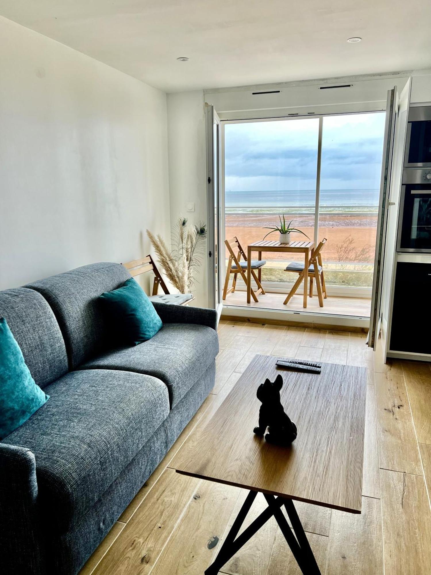 Mettons Les Voiles - Appt Vue Mer Avec Loggia Bernieres-sur-Mer ภายนอก รูปภาพ