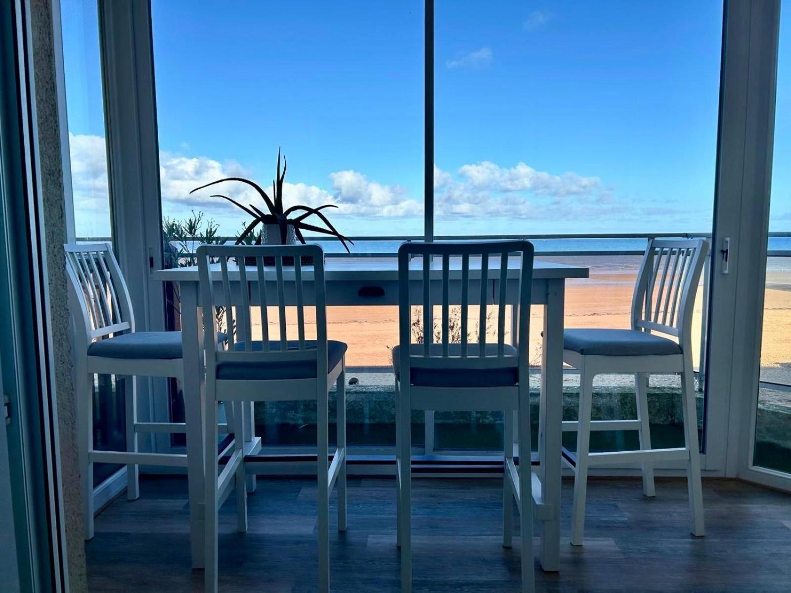 Mettons Les Voiles - Appt Vue Mer Avec Loggia Bernieres-sur-Mer ภายนอก รูปภาพ